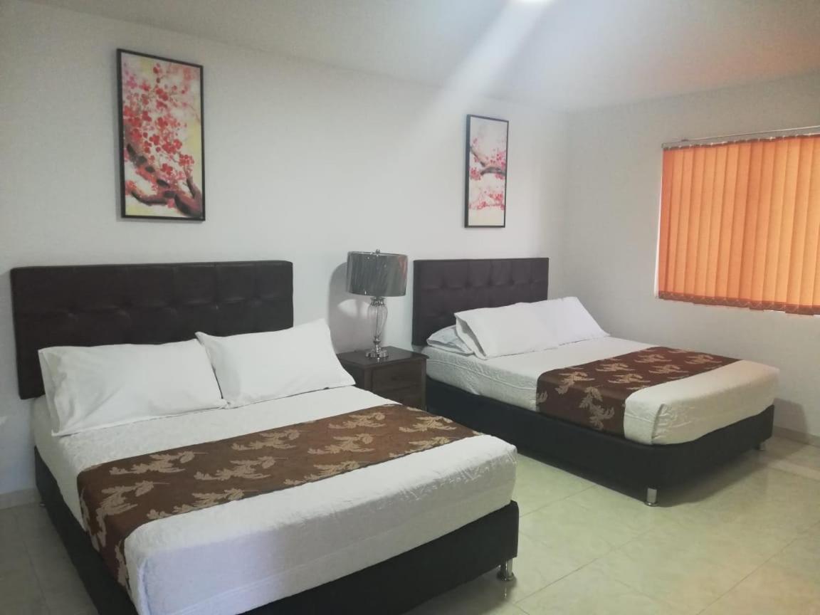 Apartamentos Turisticos Dona Flor San Andrés エクステリア 写真